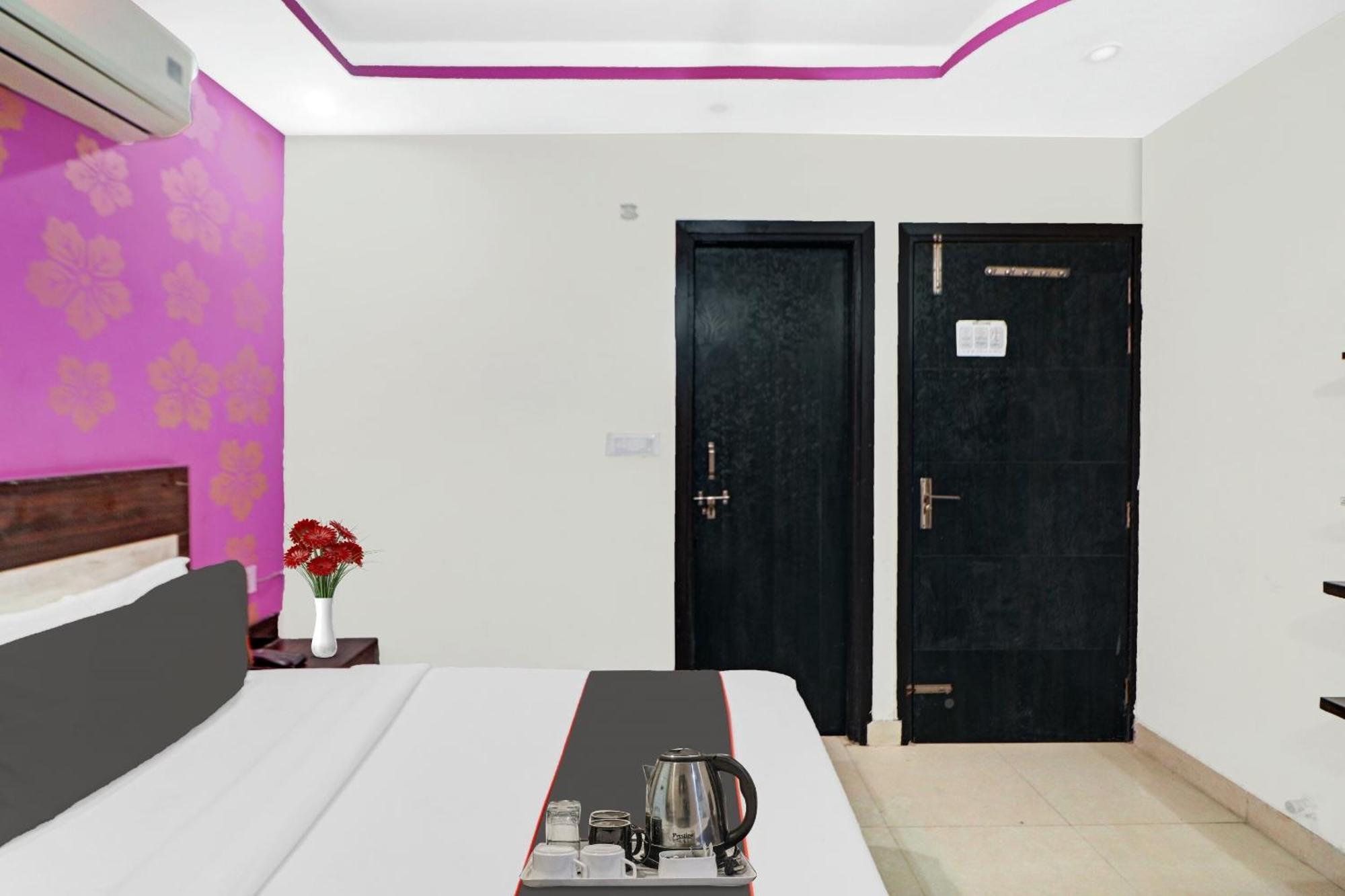 O Lotus Hotel 3*